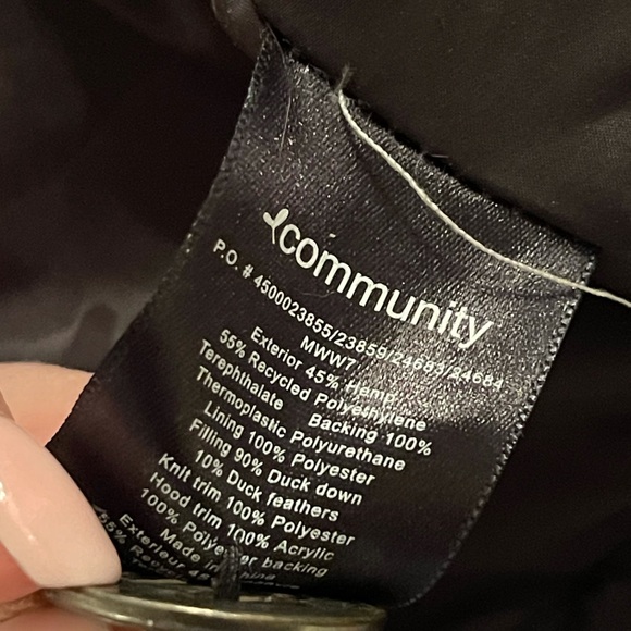 Aritzia puffer jacket - blue size extra large - Picture 4 of 5